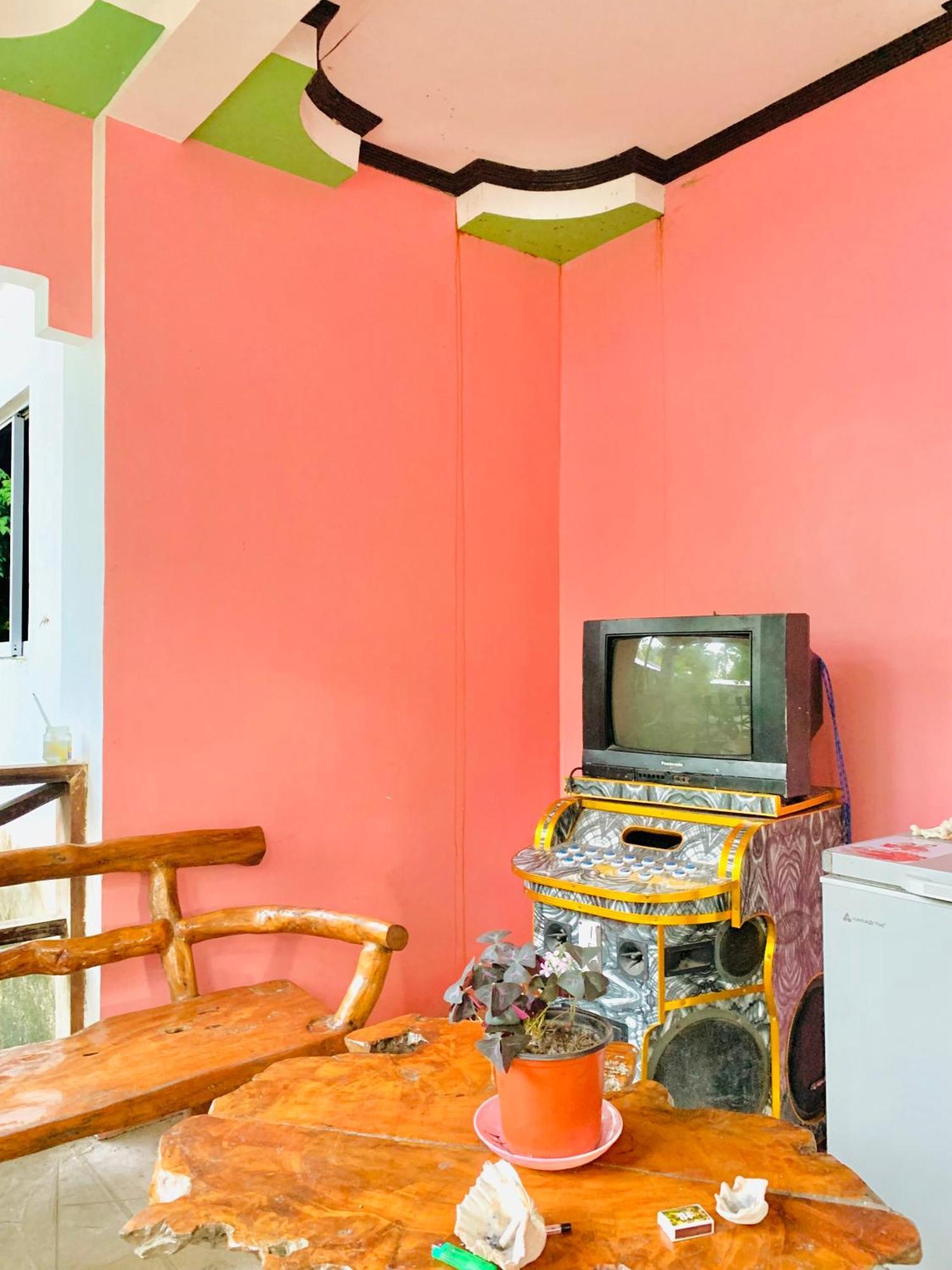 Masayay Homestay Starlink And Generator Santa Monica  Экстерьер фото