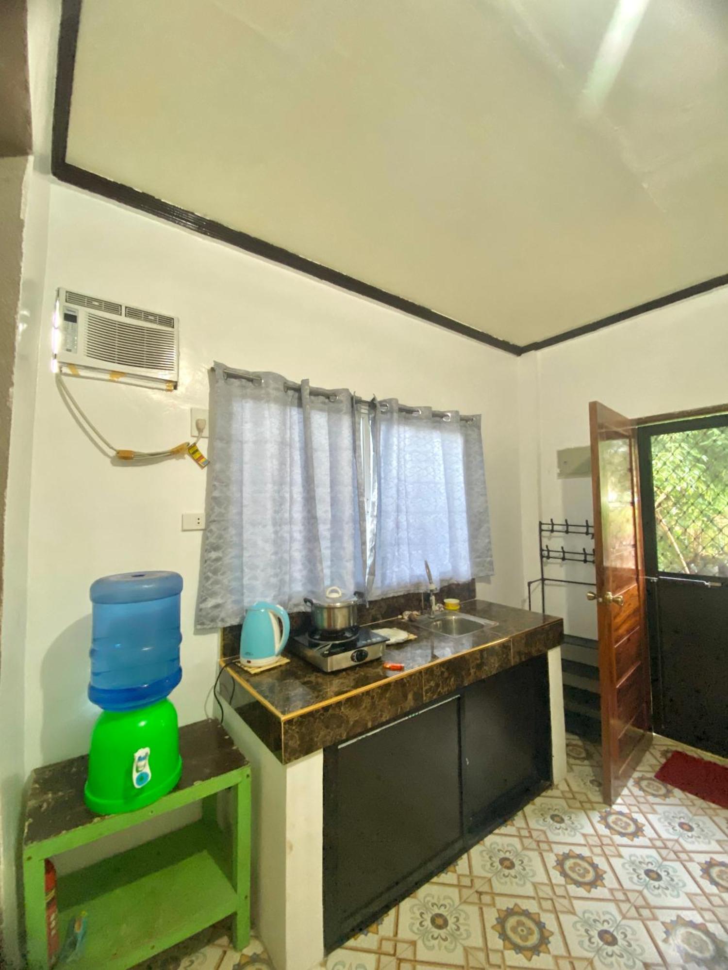 Masayay Homestay Starlink And Generator Santa Monica  Экстерьер фото